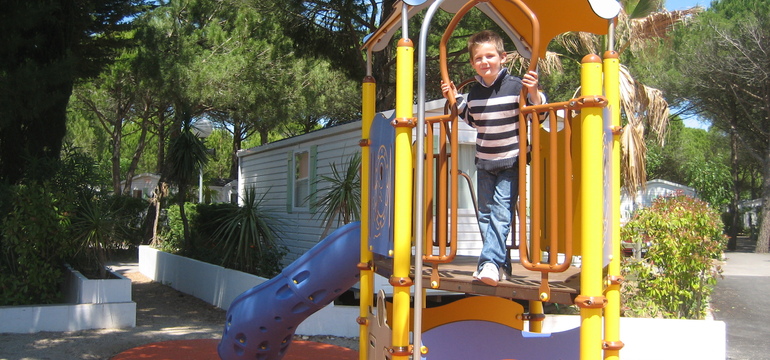 Aire de jeux enfants