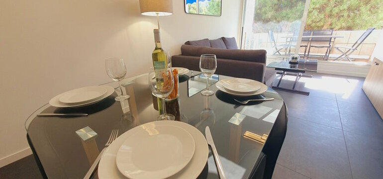 Séjour coin repas
