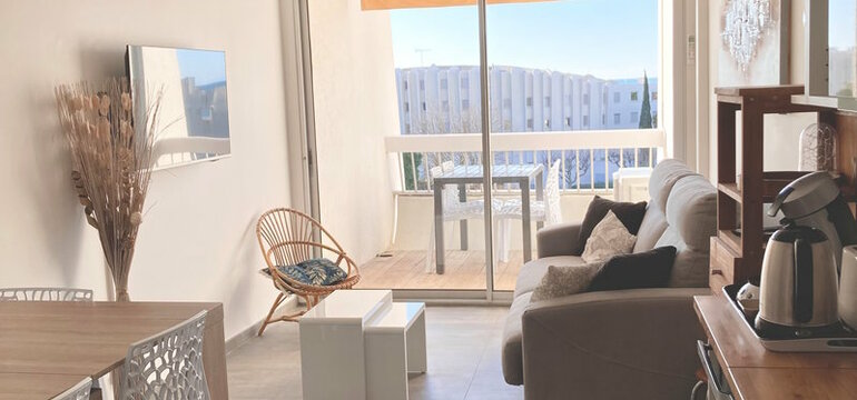 Salon séjour vue terrasse